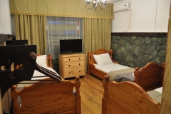 3-местный-1-комнатный_три-1-сп-кровати-scaled